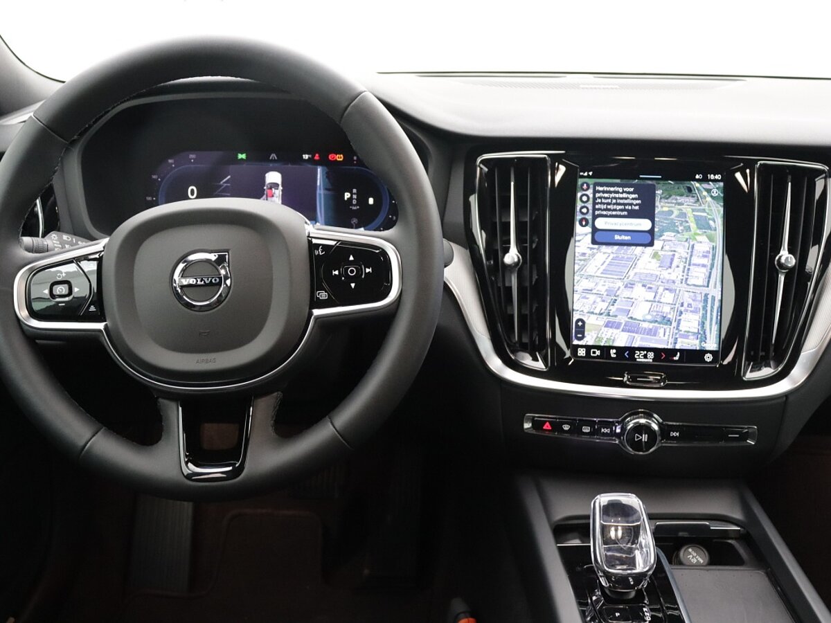 37256560 volvo s60 2 0 b4 plus dark lederen bekleding 360 camera 7 19