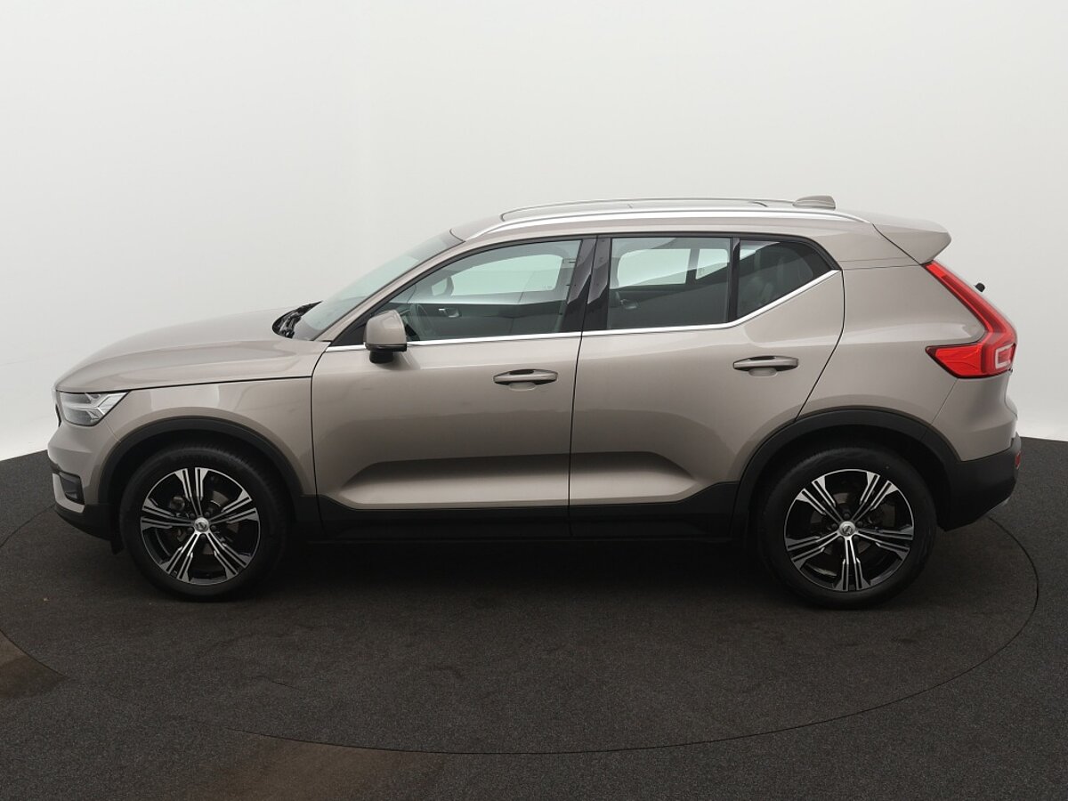 44136153 volvo xc40 1 5 t3 inscription 2