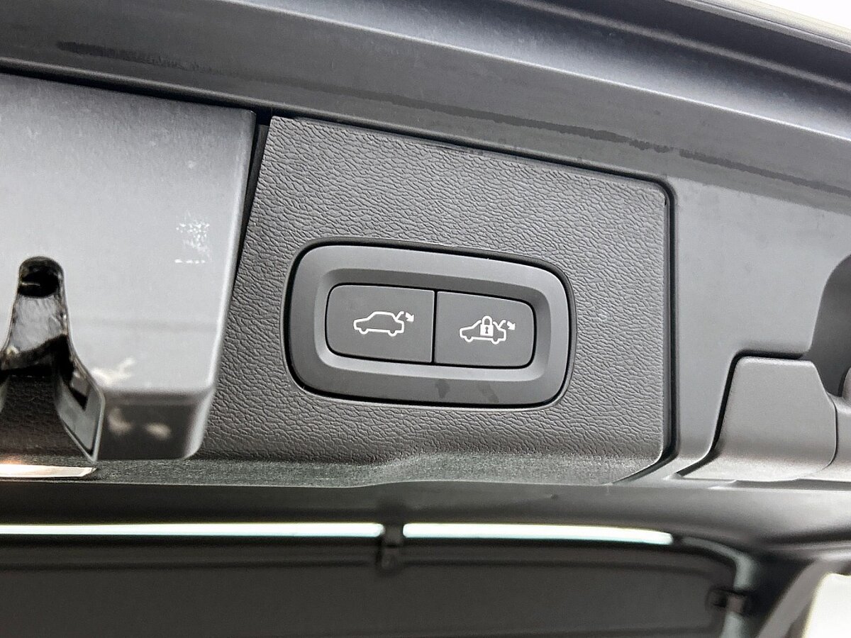47507698 volvo xc60 t6 recharge awd ultimate dark bowers wilkins luchtvering 57