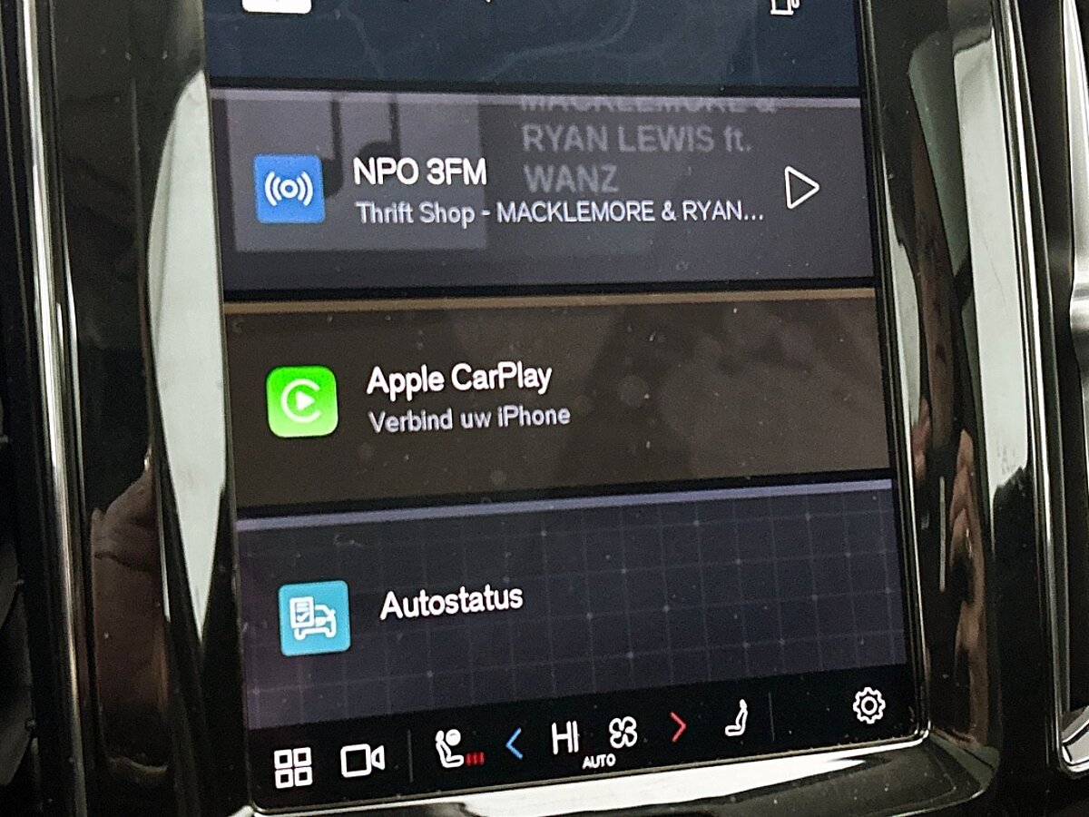 48760534 volvo xc60 2 0 t6 awd dark 44e135