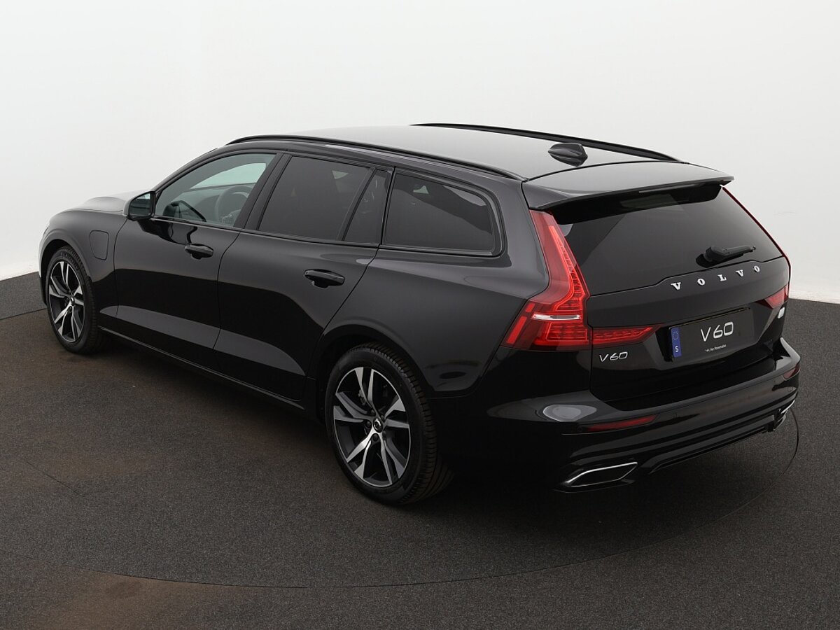 35014607 volvo v60 2 0 t6 recharge awd r design 3 01