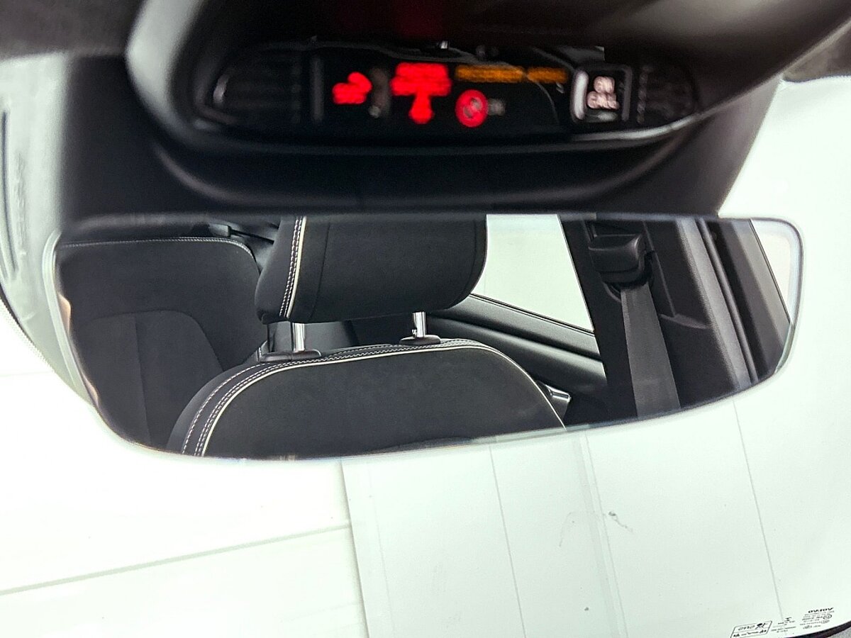 48084423 volvo xc40 1 5 t5 recharge r design 23