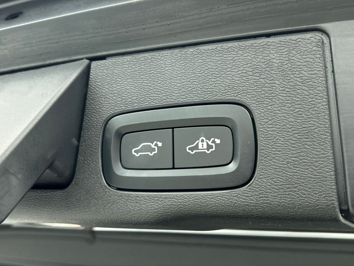 48575818 volvo xc60 2 0 t6 plug in hybrid awd inscription expression ba5c71