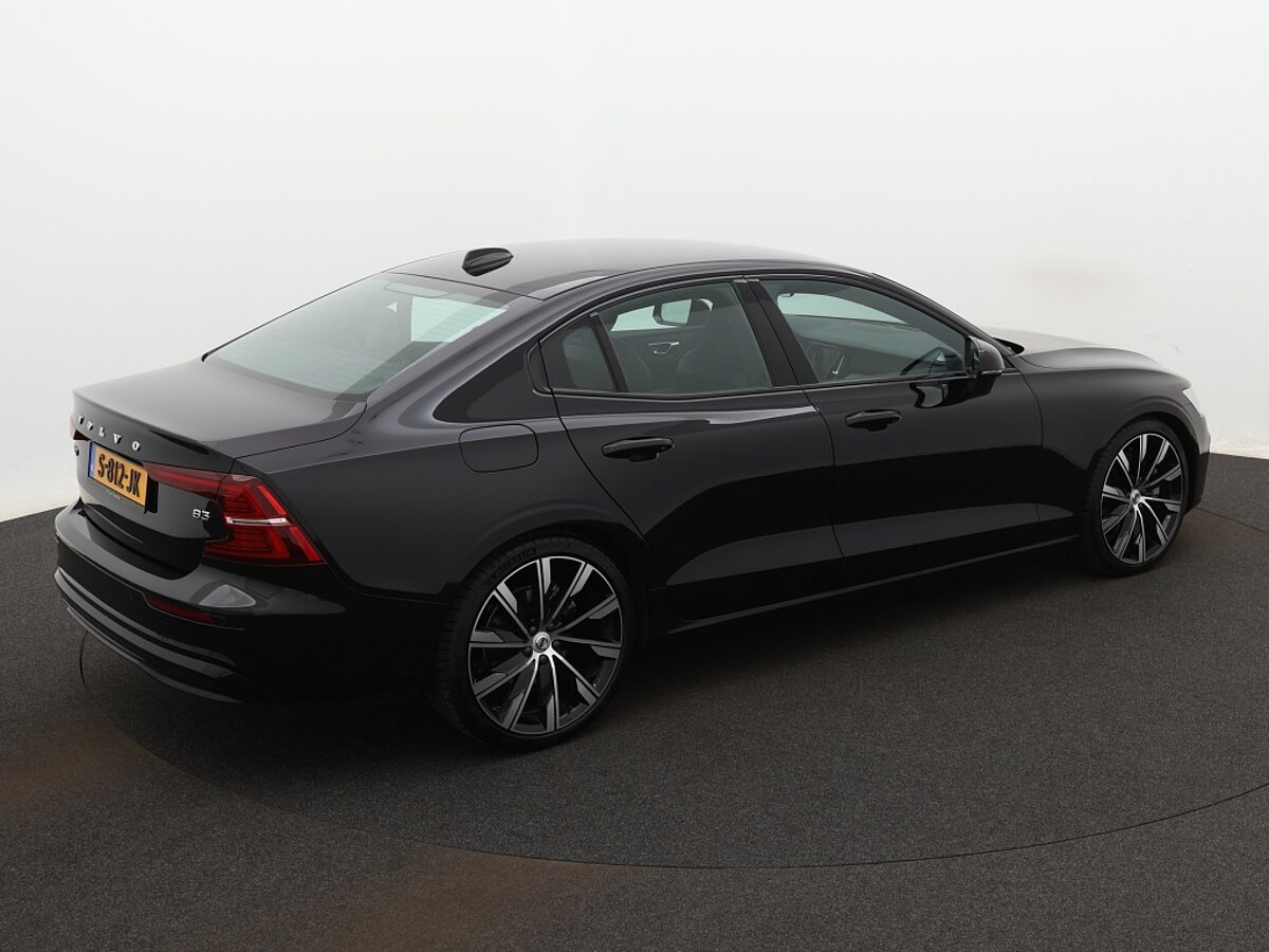 35329522 volvo s60 2 0 b3 plus dark 65