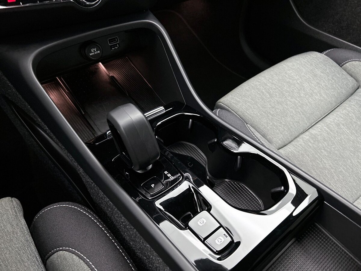 47258731 volvo xc40 xc40 t4 plus bright memorystoelen climate pack 1cca0b