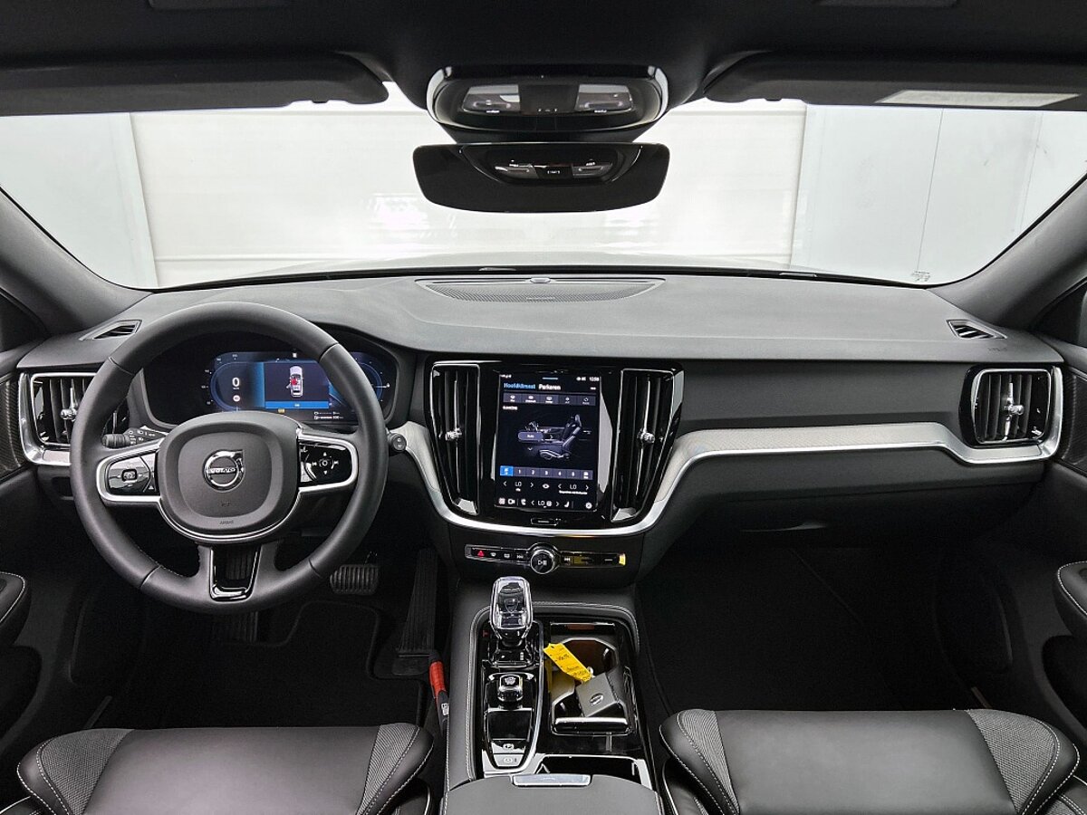 47513318 volvo v60 2 0 t6 awd plus dark trekhaak 360a camera harman kardon 23