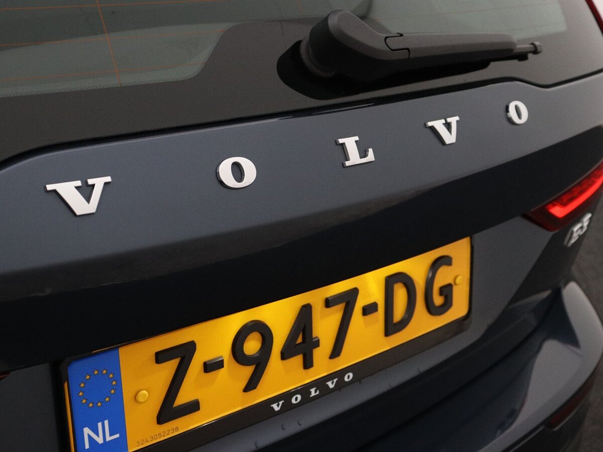 40000939 volvo v60 2 0 b3 essential edition 7dc91a