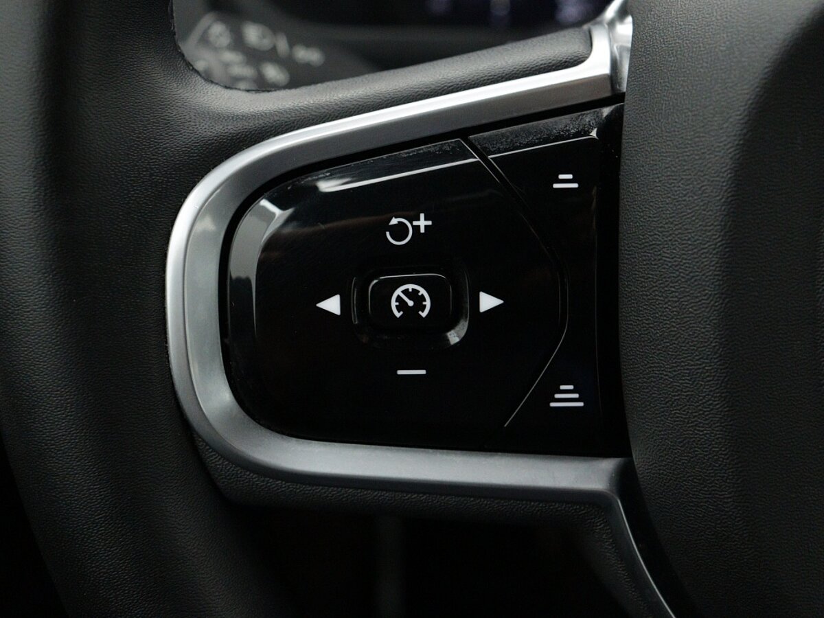 44243030 volvo xc90 2 0 t8 awd plus dark trekhaak luchtvering 980b77