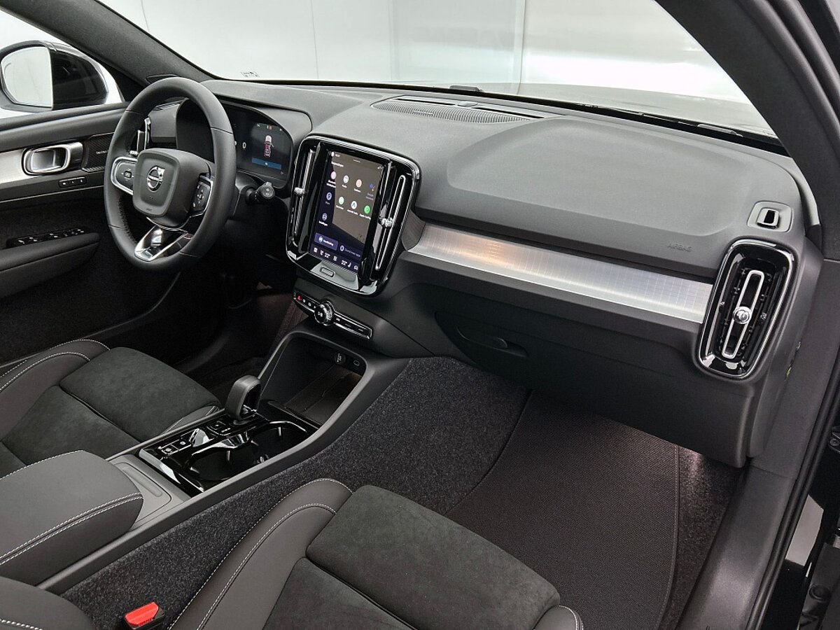 46591412 volvo xc40 xc40 b4 plus black edition lounge pack voorraad 20