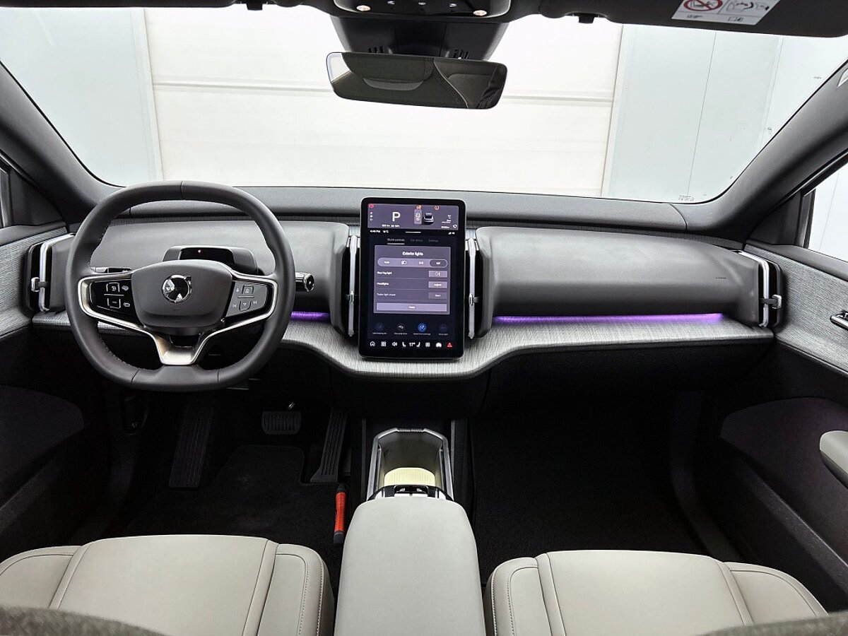 48960844 volvo ex30 extended plus 69 kwh trekhaak climate pack 31