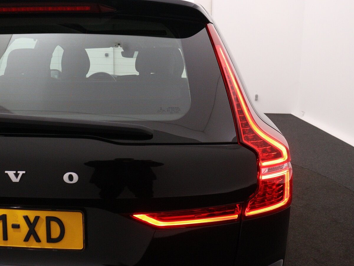 42147216 volvo xc60 2 0 b5 momentum exclusive 360 camera h k panorama dak 41