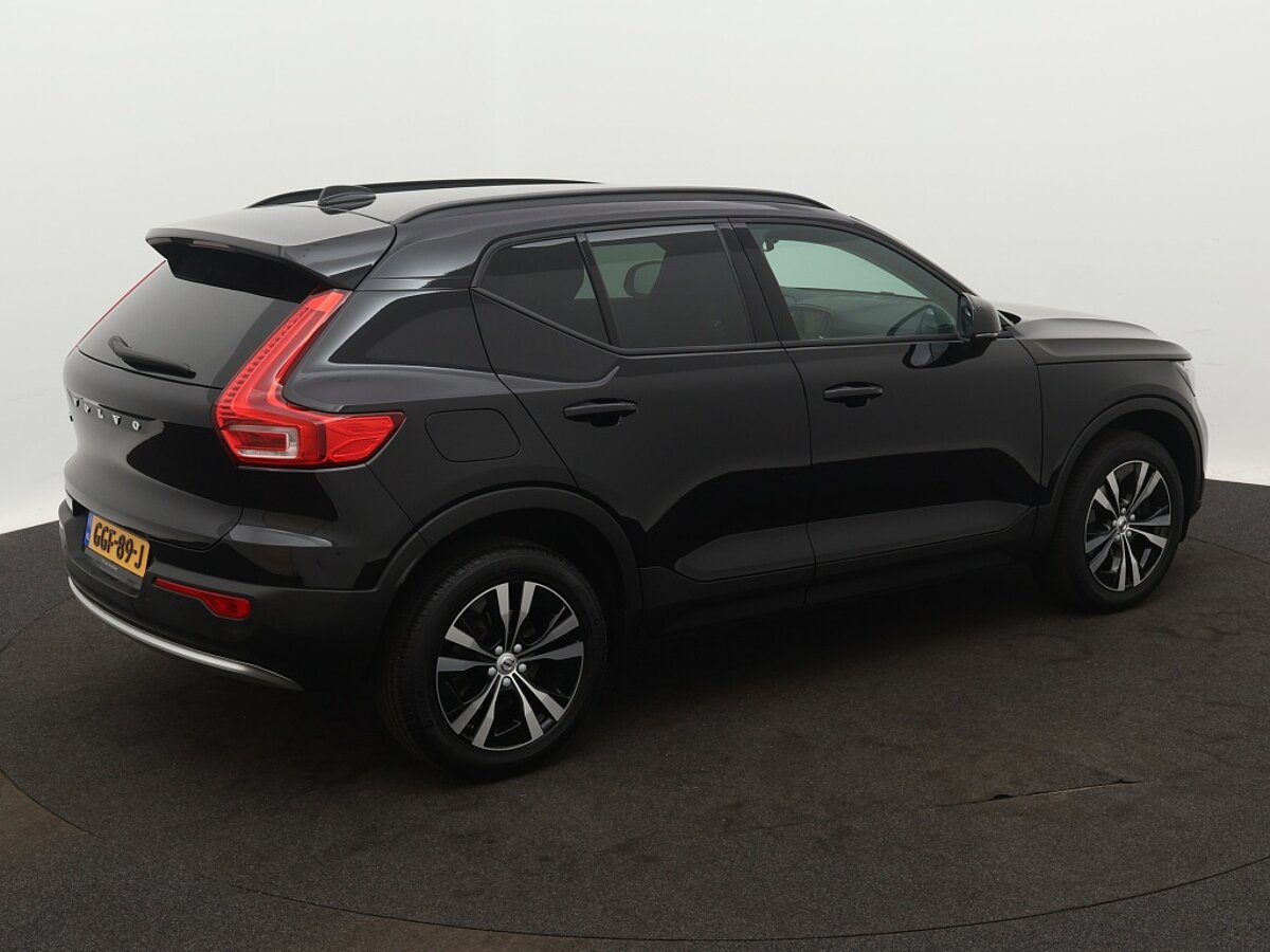 43888100 volvo xc40 2 0 b3 essential 67ef88