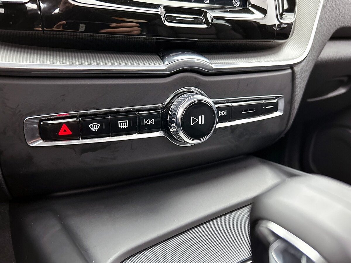 46893522 volvo xc60 2 0 t6 awd ultra dark trekhaak leder panorama dak 33