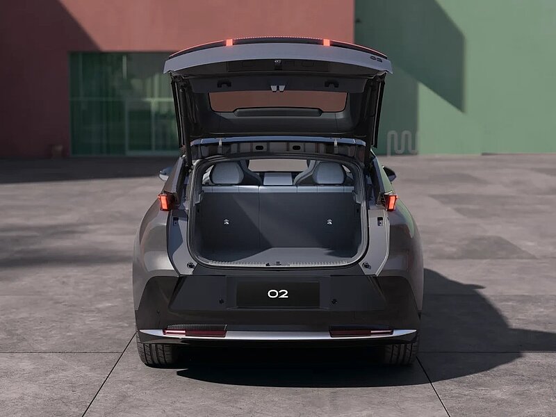 Lynk en Co 02 Core trunk kofferbak bagageruimte roosmalen