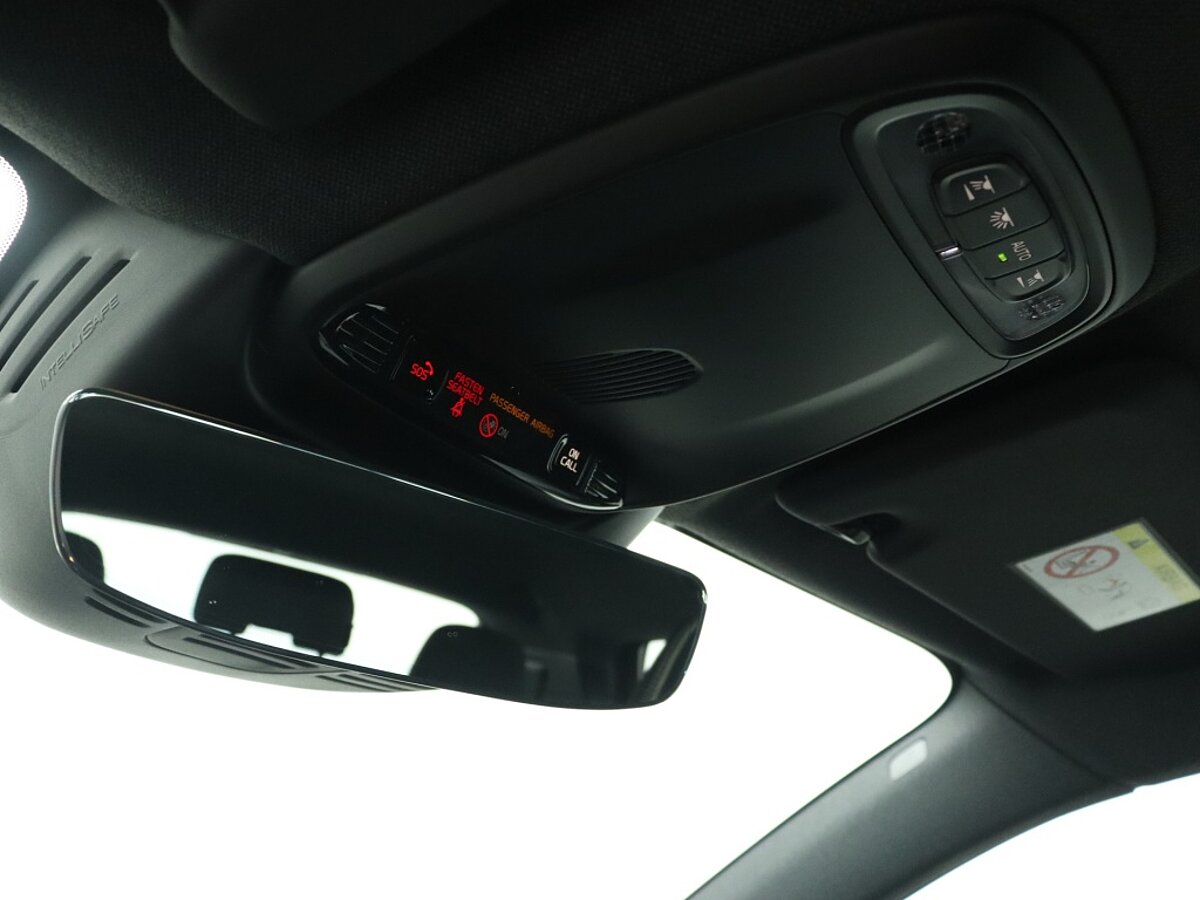 34505221 volvo xc40 1 5 t3 r design park assist navigatie stoelverwarming 07