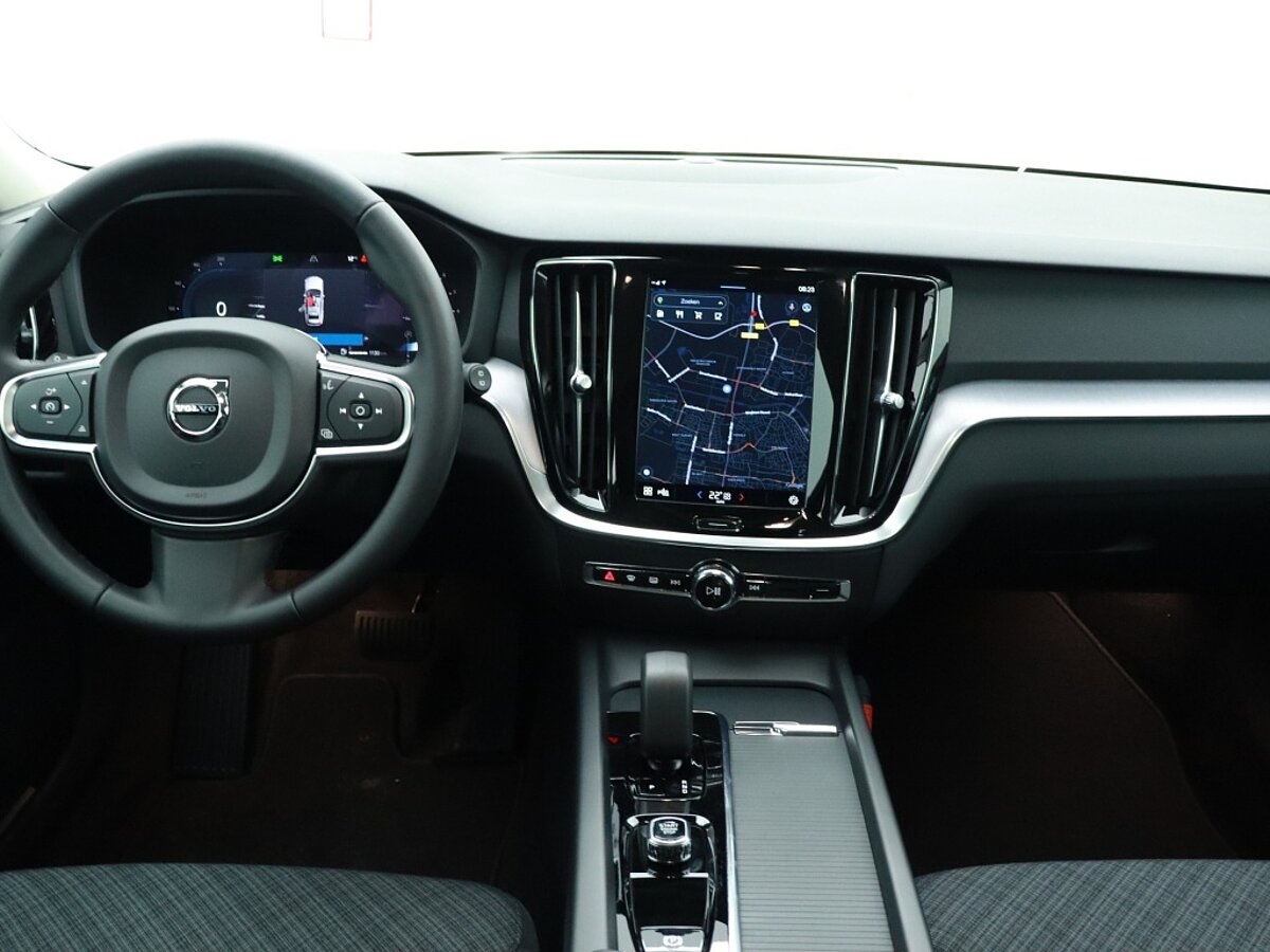 37686306 volvo v60 2 0 b3 core adaptive cruise navi el achterklep 6