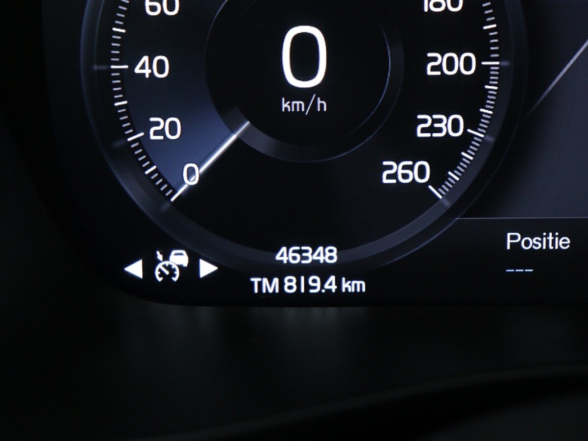 43882038 volvo xc40 1 5 t4 plus dark 54