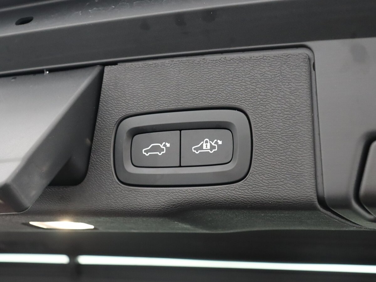 36050833 volvo xc60 2 0 t6 recharge awd inscription luchtvering trekhaak cb9f1c