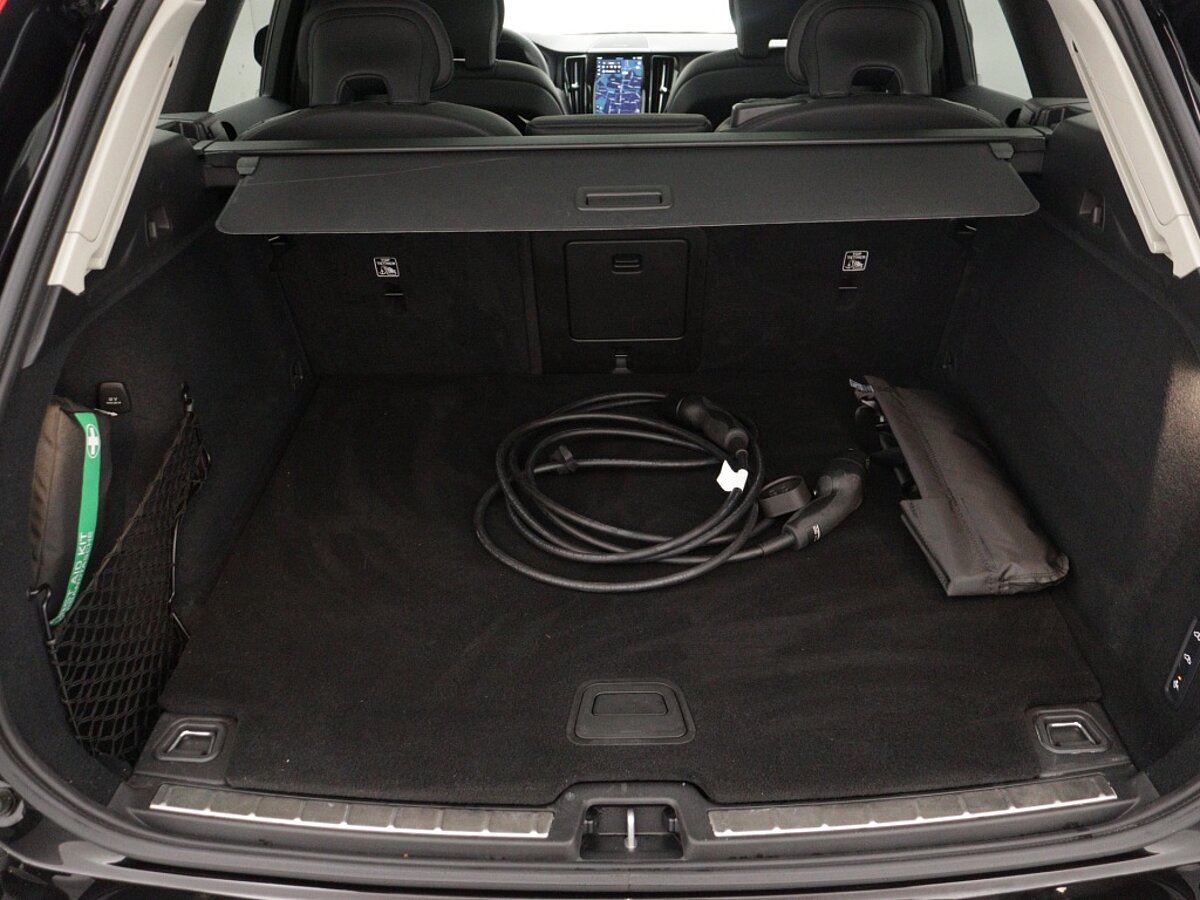 43852734 volvo xc60 2 0 t8 awd ultra dark trekhaak 360a camera luchtvering 05