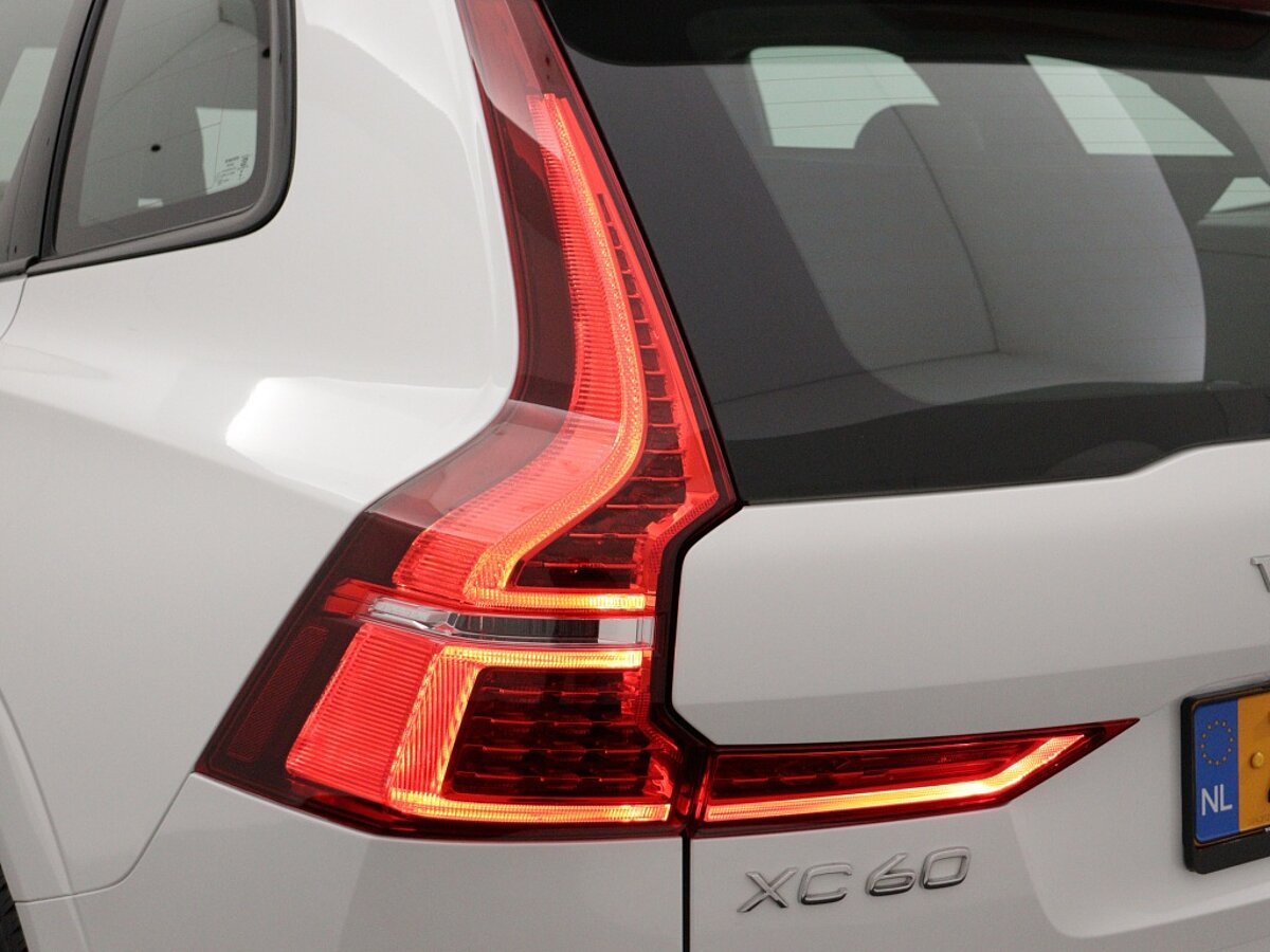 44353155 volvo xc60 2 0 t6 awd ultra dark 7a88f6