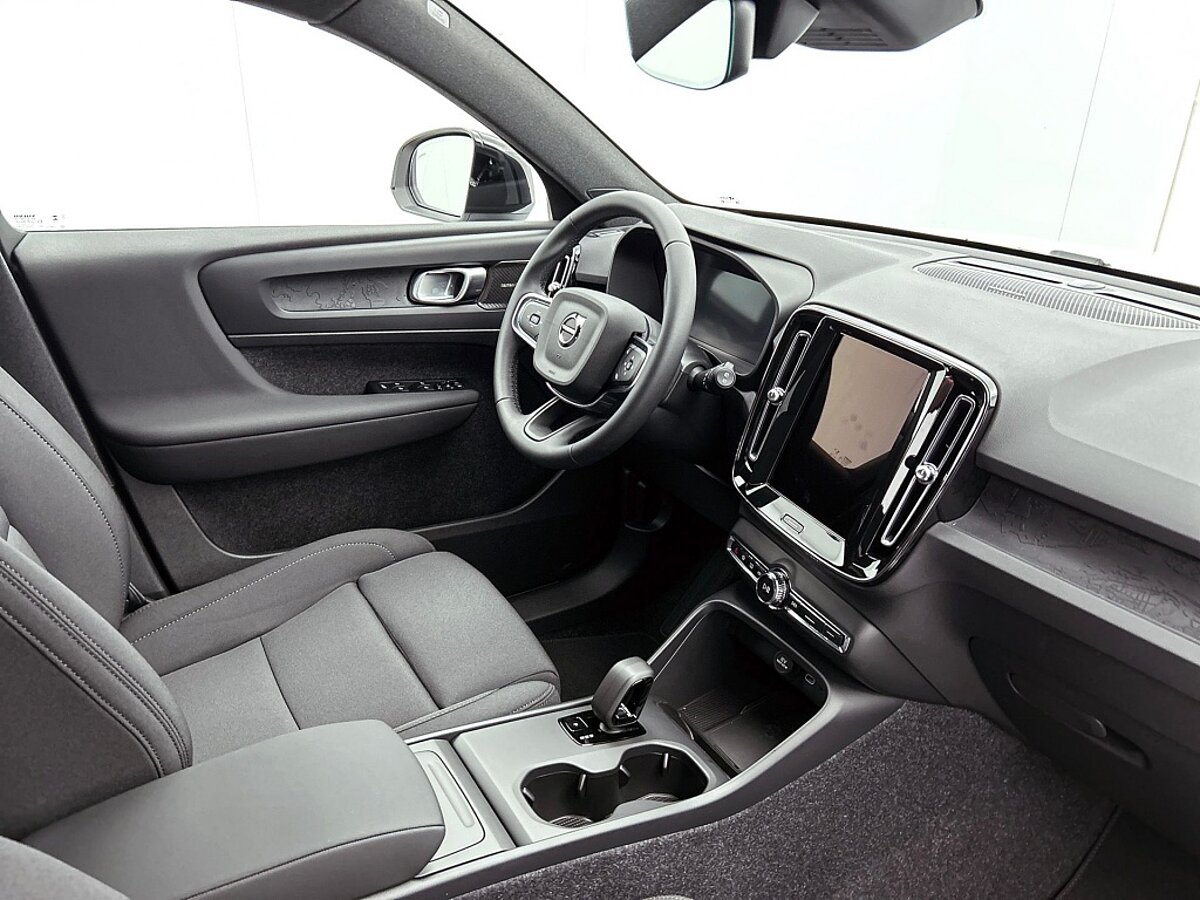 47451360 volvo ex40 ex40 extended range core business climate pack versatility 06
