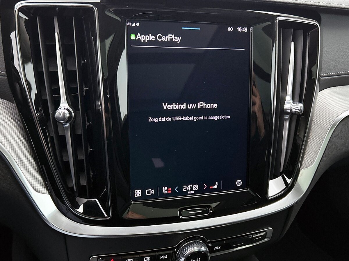 49250153 volvo v60 2 0 t8 awd ultra dark trekhaak panorama dak leder 51