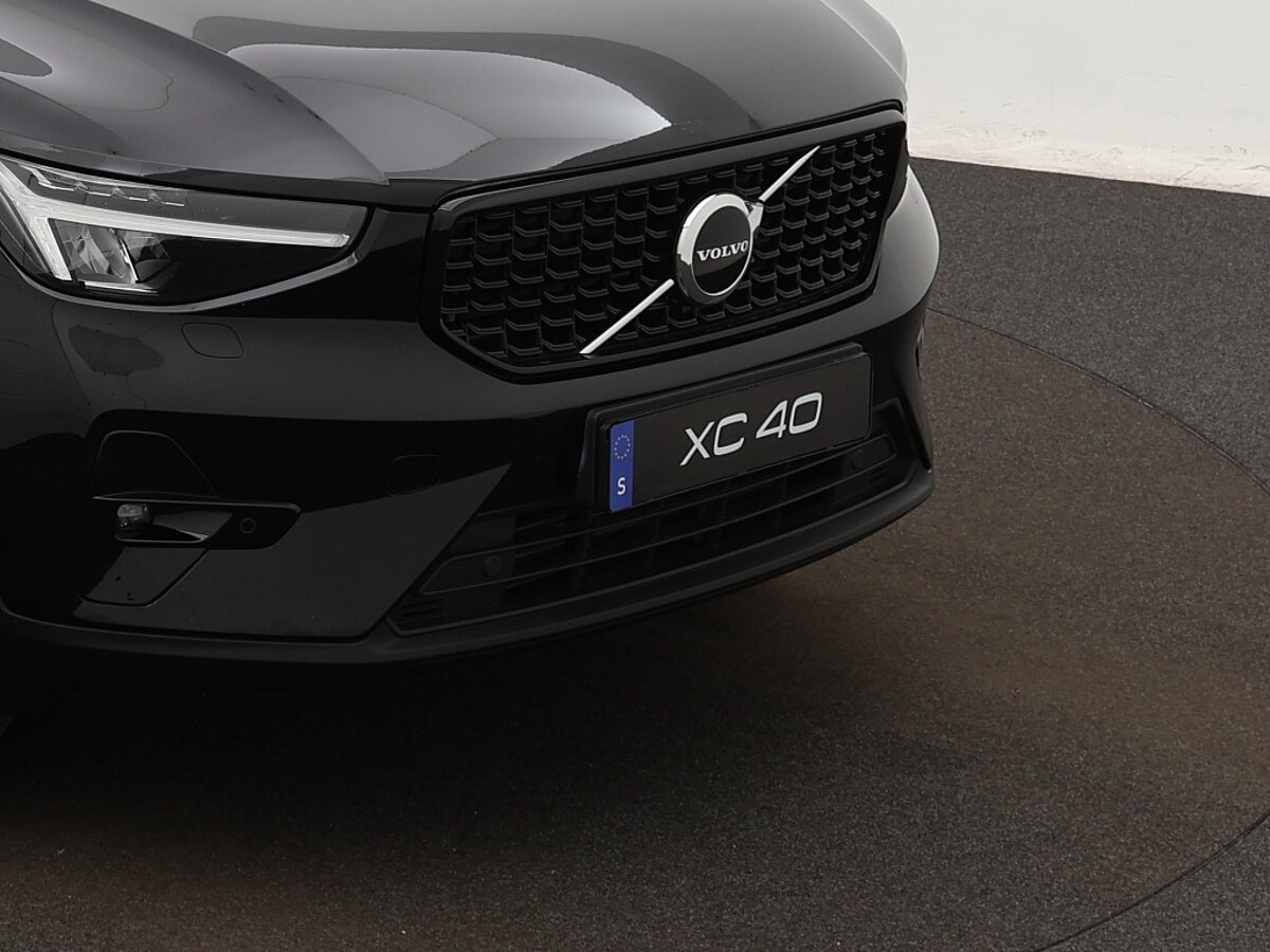34860842 volvo xc40 1 5 t4 twin engine ultimate dark 20 velgen pano dak 02