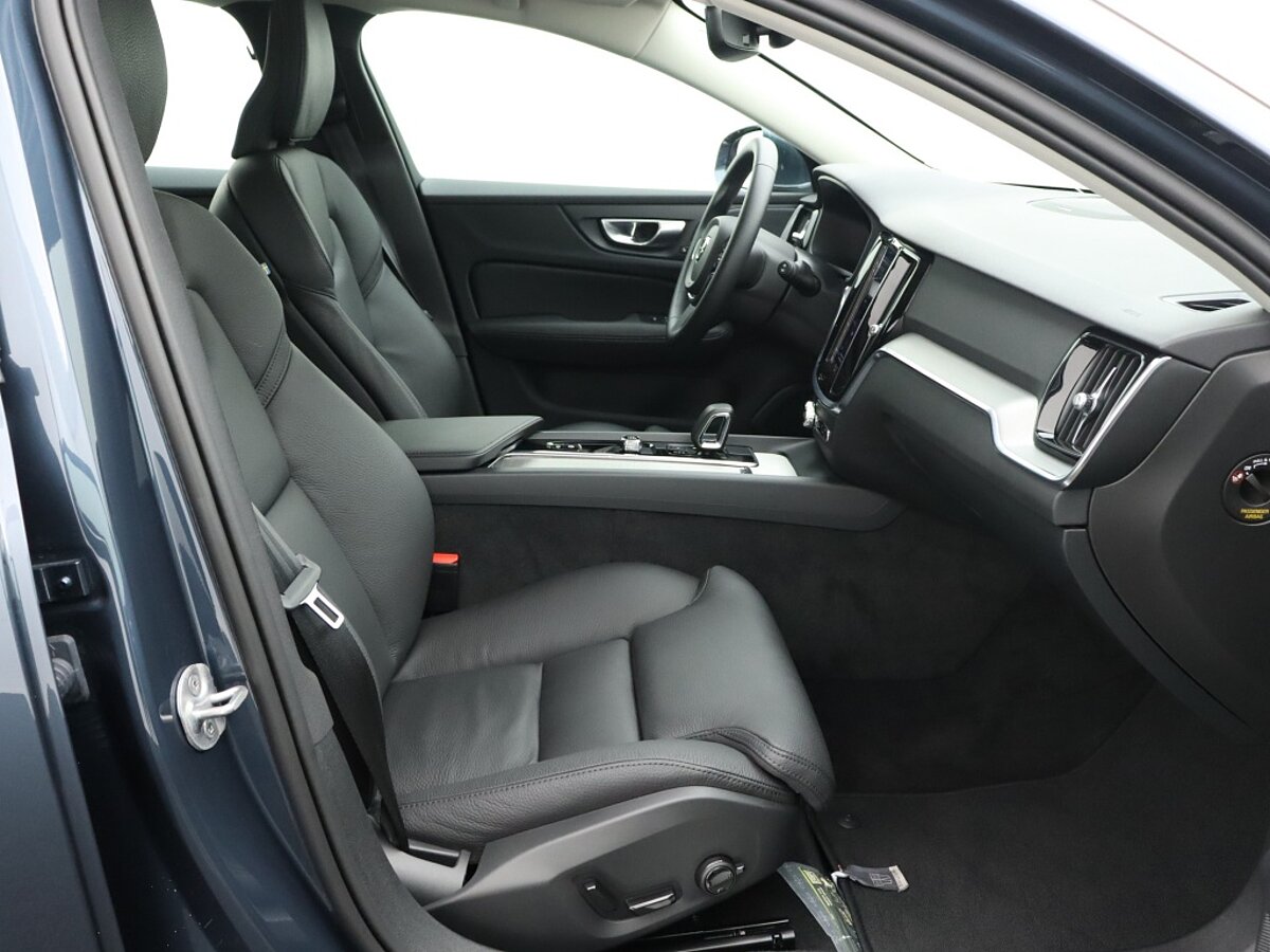 35636695 volvo v60 2 0 b4 plus bright c7866d