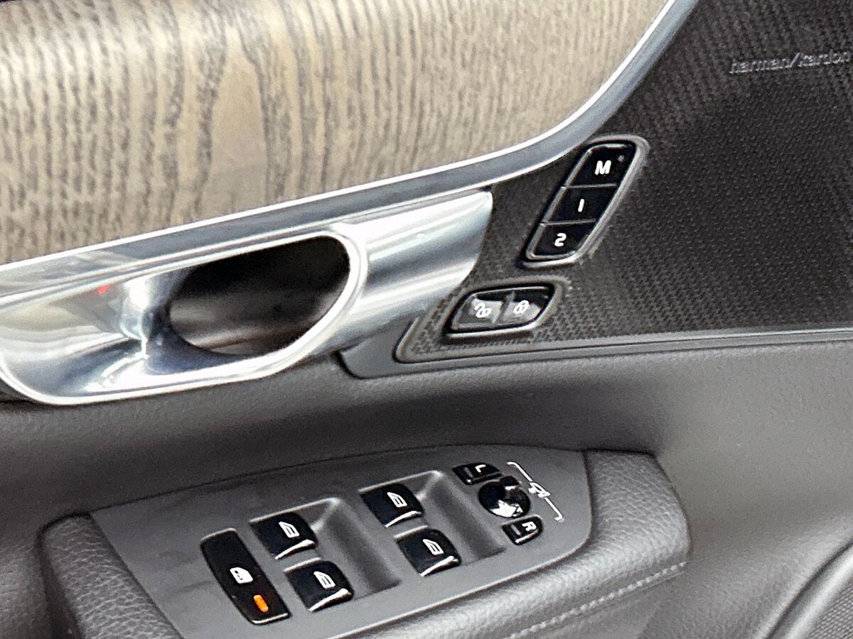 49296312 volvo v90 b4 inscription panoramadak 47