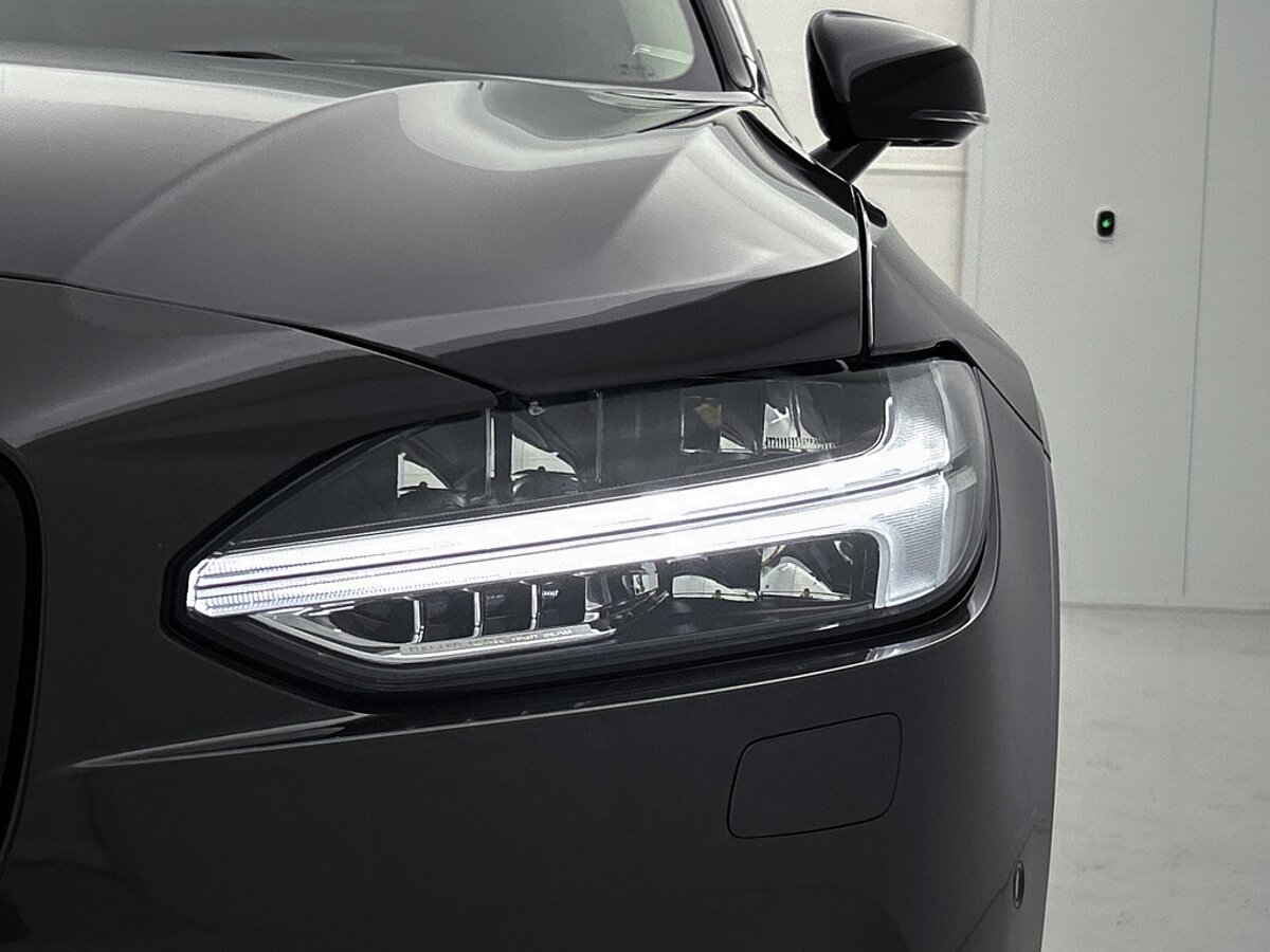 44659434 volvo v90 2 0 t6 awd ultra dark 32