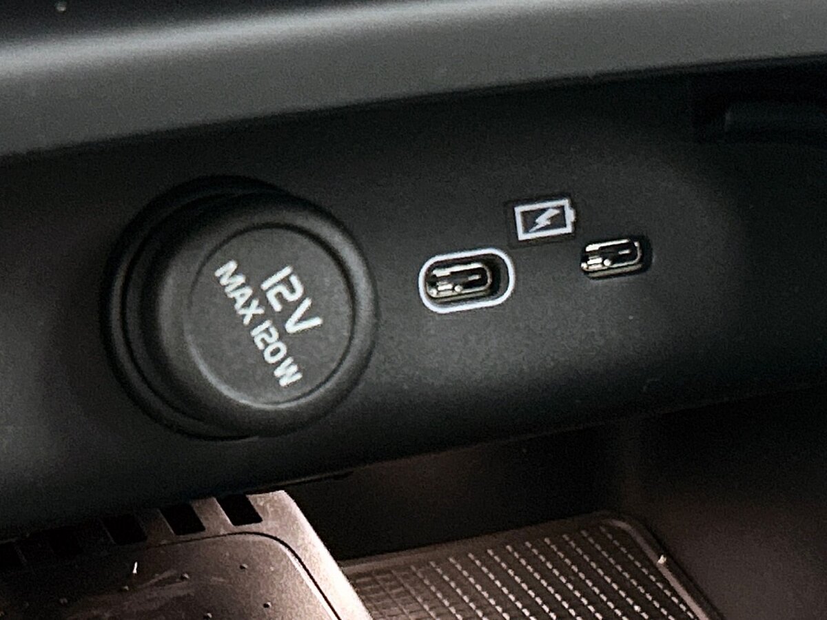 46616743 volvo ex40 ex40 rwd extended range plus black edition panoramadak nubuc 68