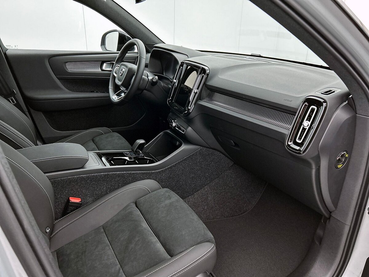 46616743 volvo ex40 ex40 rwd extended range plus black edition panoramadak nubuc 72