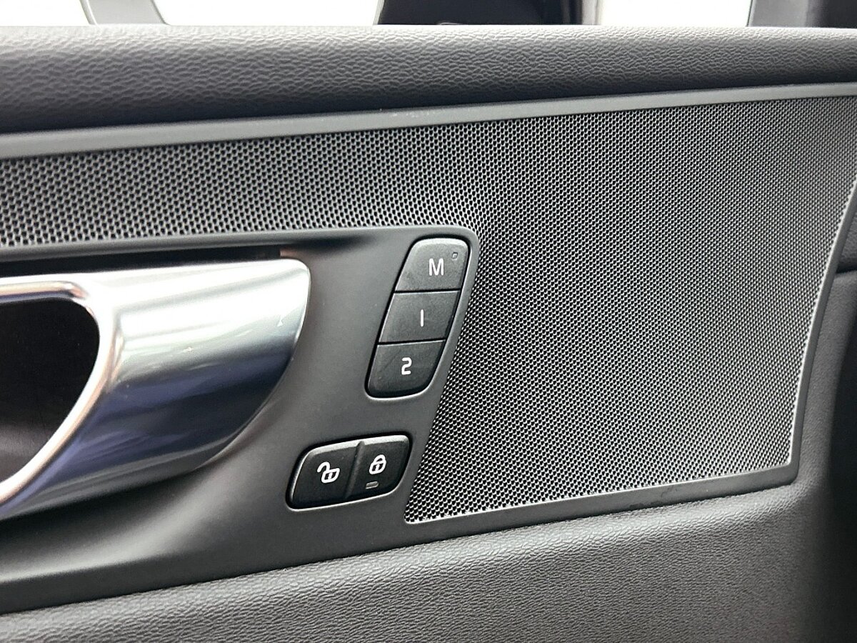 47302628 volvo xc60 2 0 t6 awd plus dark ledere bekleding trekhaak panoramisch 10