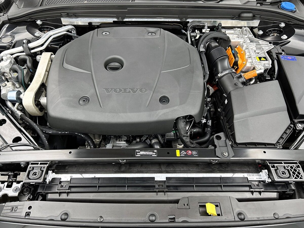 47895954 volvo v60 2 0 t6 black edition panorama dak 360 trekhaak sportled 73