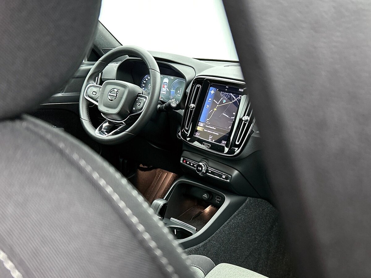 48948034 volvo xc40 1 5 t4 plug in hybrid core bright navigatie sensoren voor 49