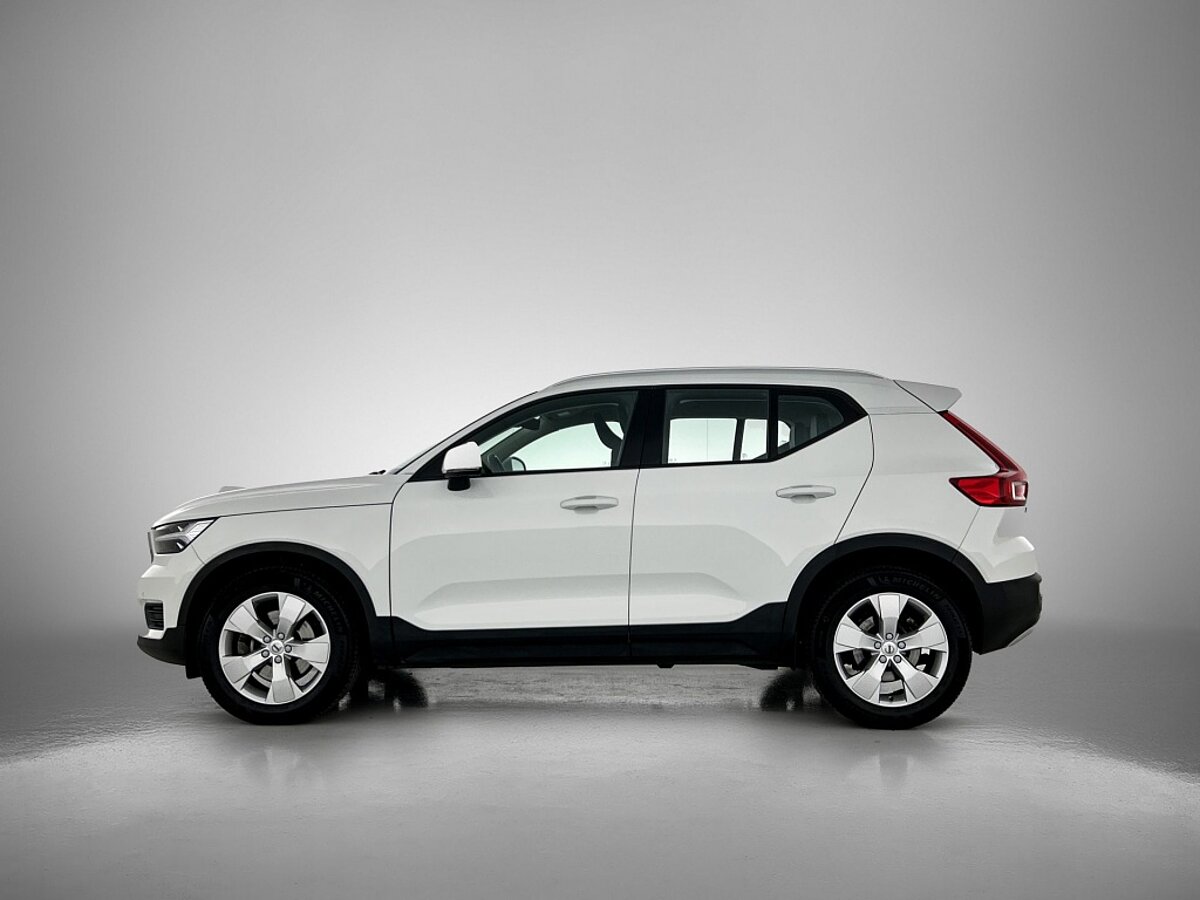 47163197 volvo xc40 2 0 t4 momentum 2 02