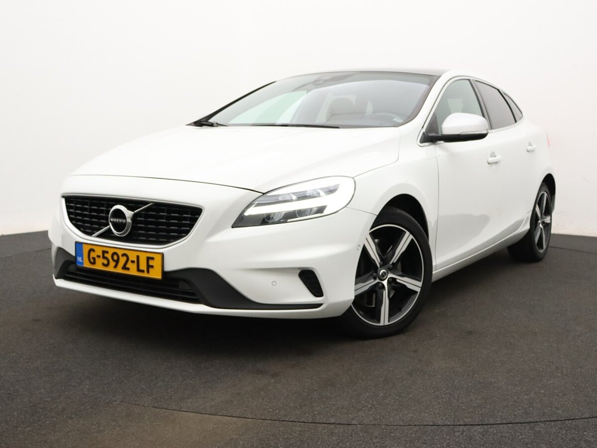 36012027 volvo v40 1 5 t3 polar sport 96
