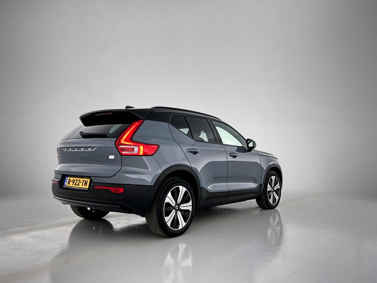 44407024 volvo xc40 recharge plus 70 kwh 5 03