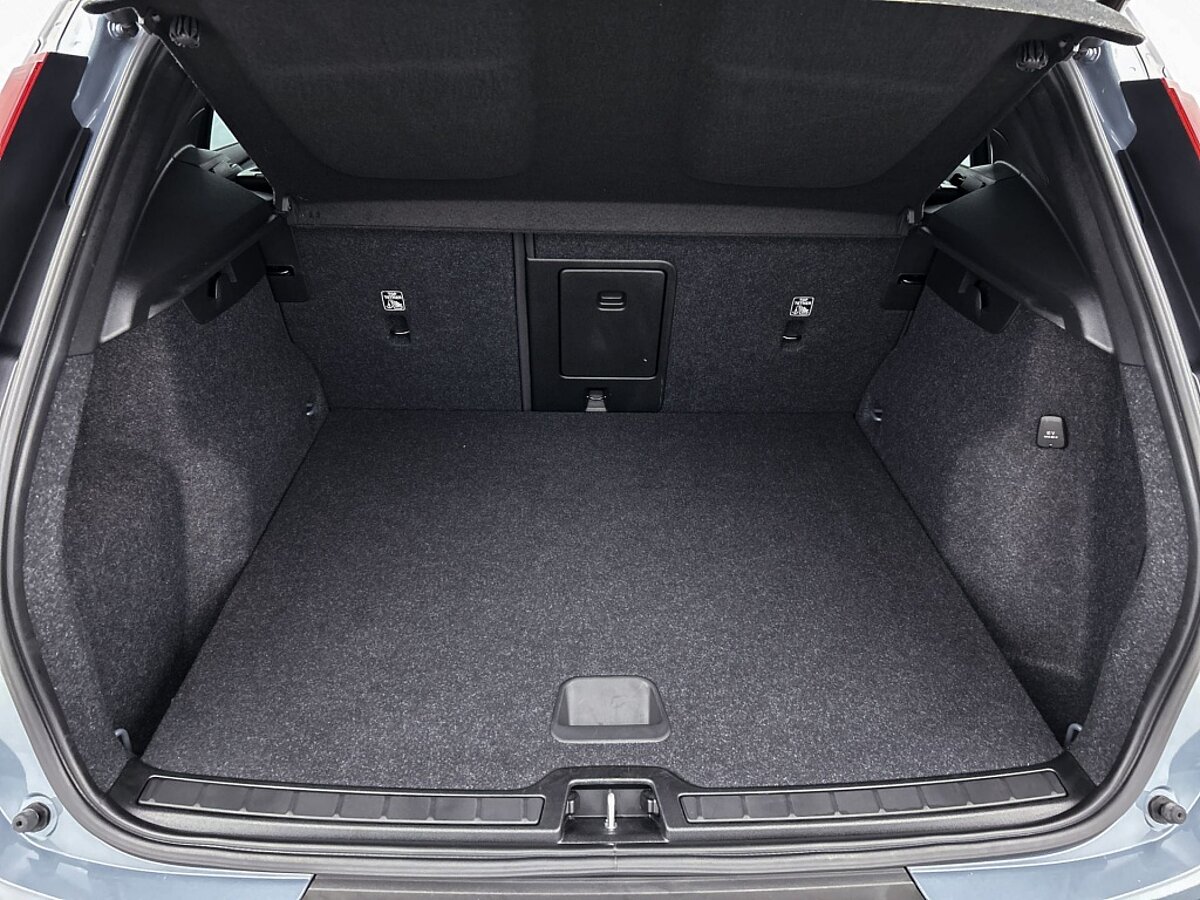 45491777 volvo xc40 1 5 t4 rech r design harman kardon achteruitrijcamera cru 04