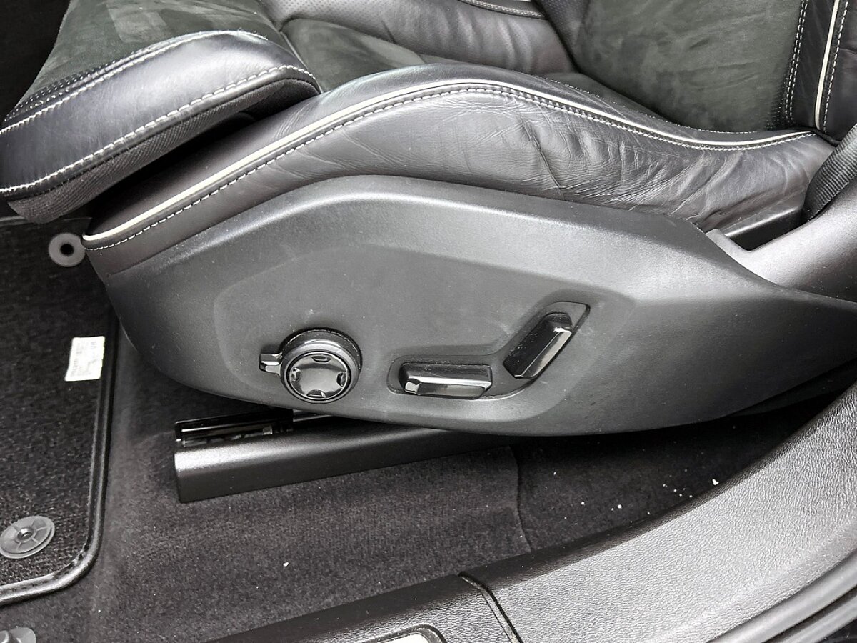 47249816 volvo xc60 2 0 t8 awd r design panoramadak alcantara leder 51