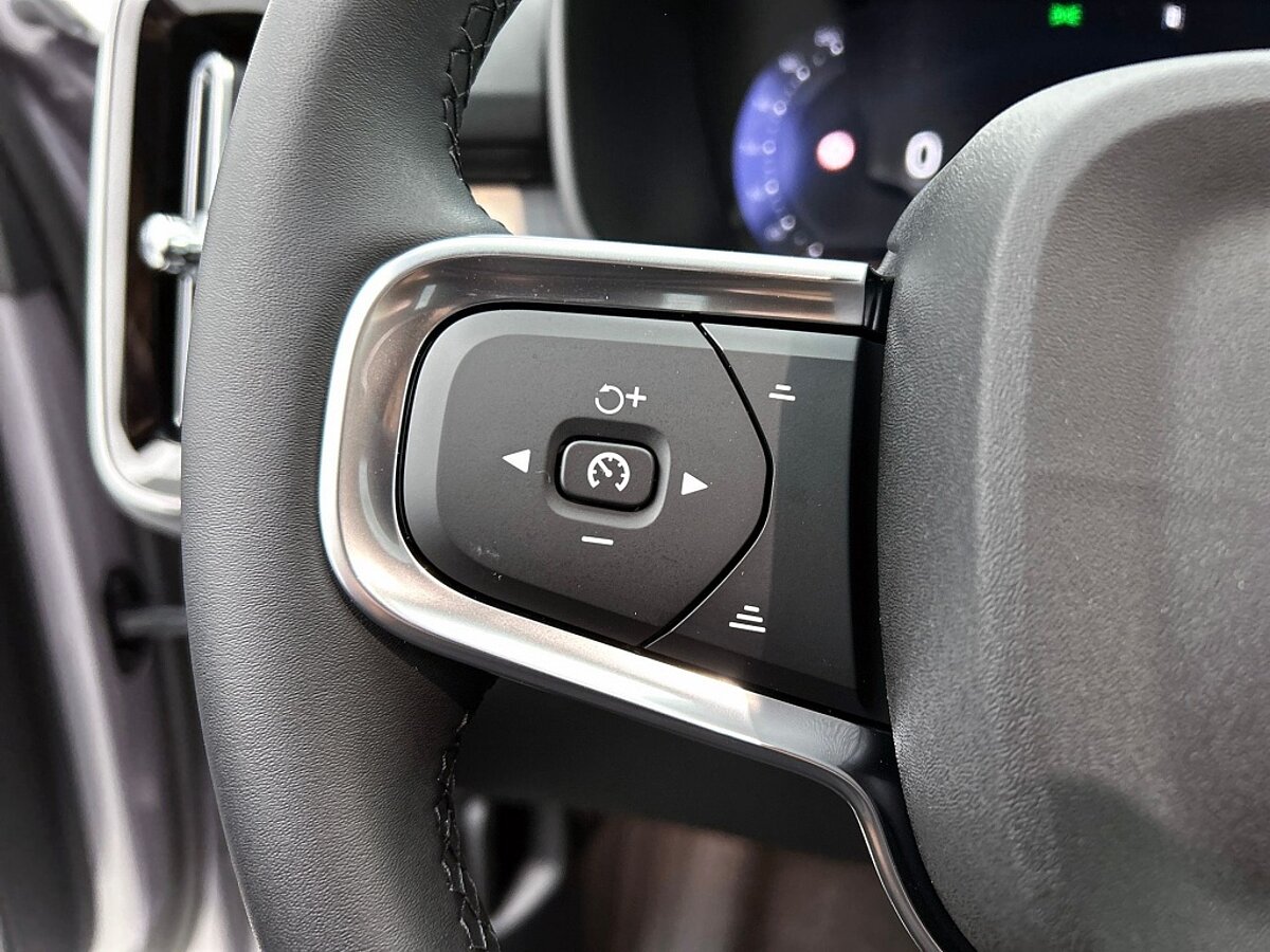 48324128 volvo xc40 2 0 b3 core business edition climate pack 6 10