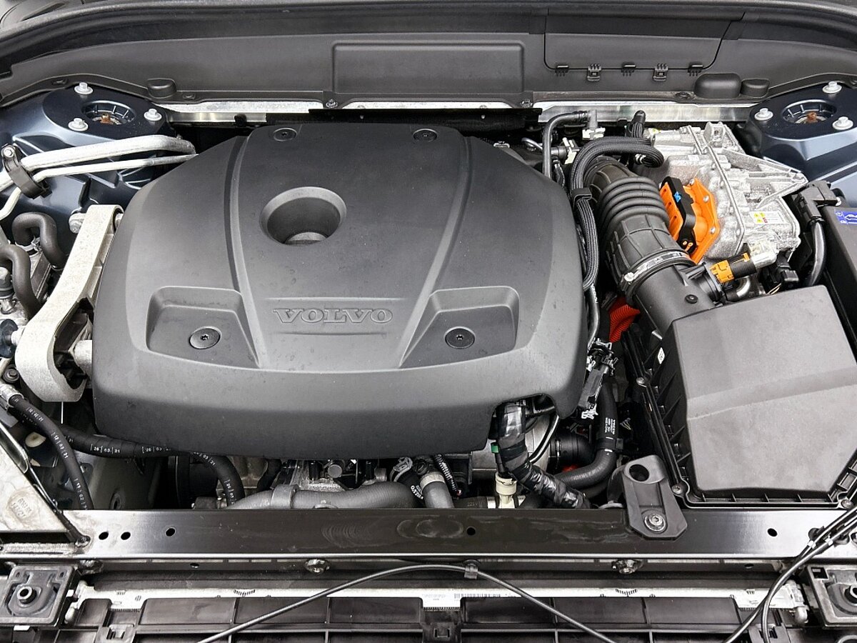 49424857 volvo xc60 2 0 t6 plug in hybrid awd inscription 81