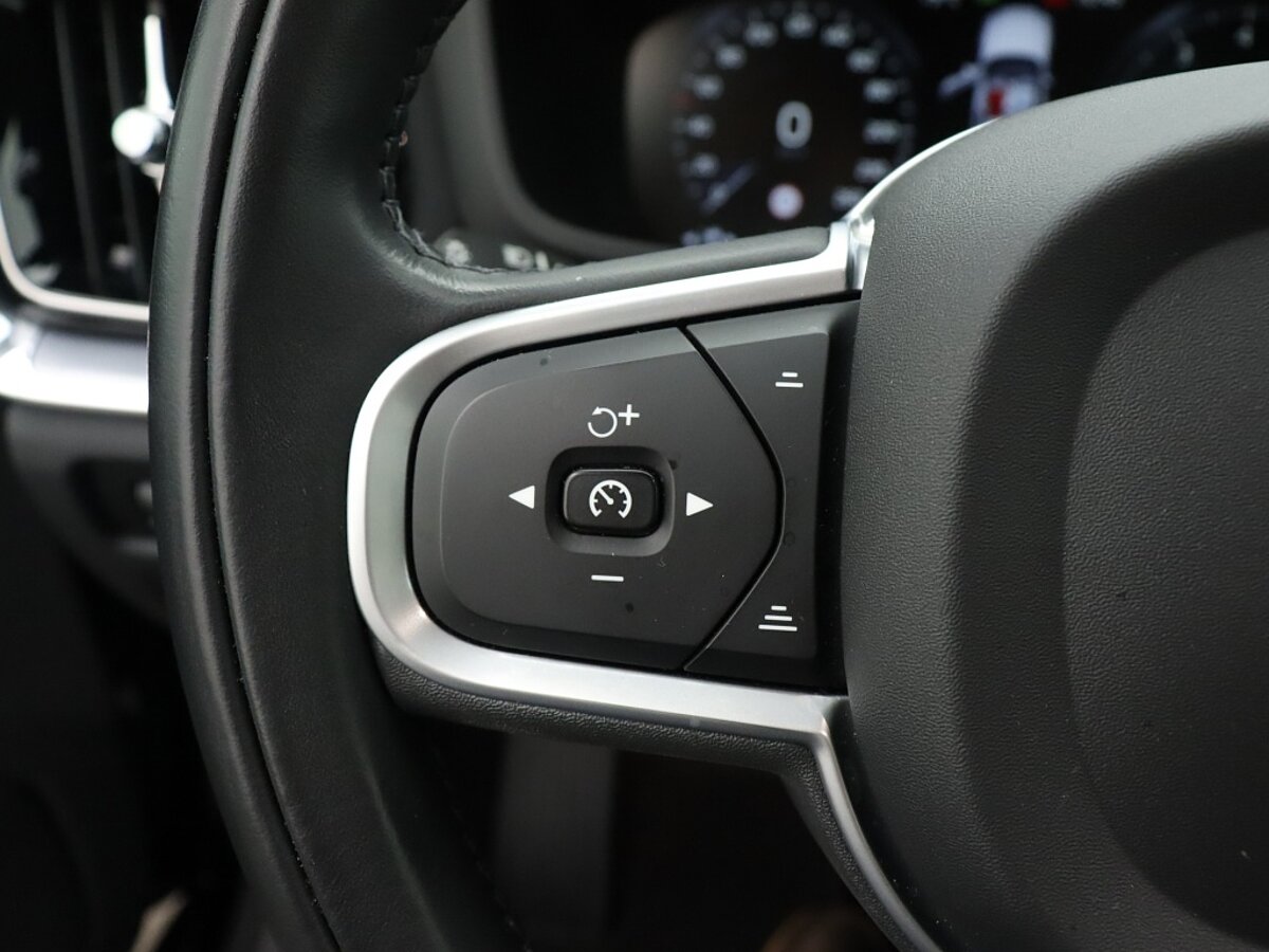 34990408 volvo v60 2 0 b4 momentum business trekhaak camera leder a6271b