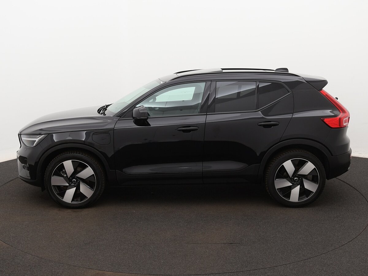 35007209 volvo xc40 1 5 t4 recharge ultimate dark 2 04