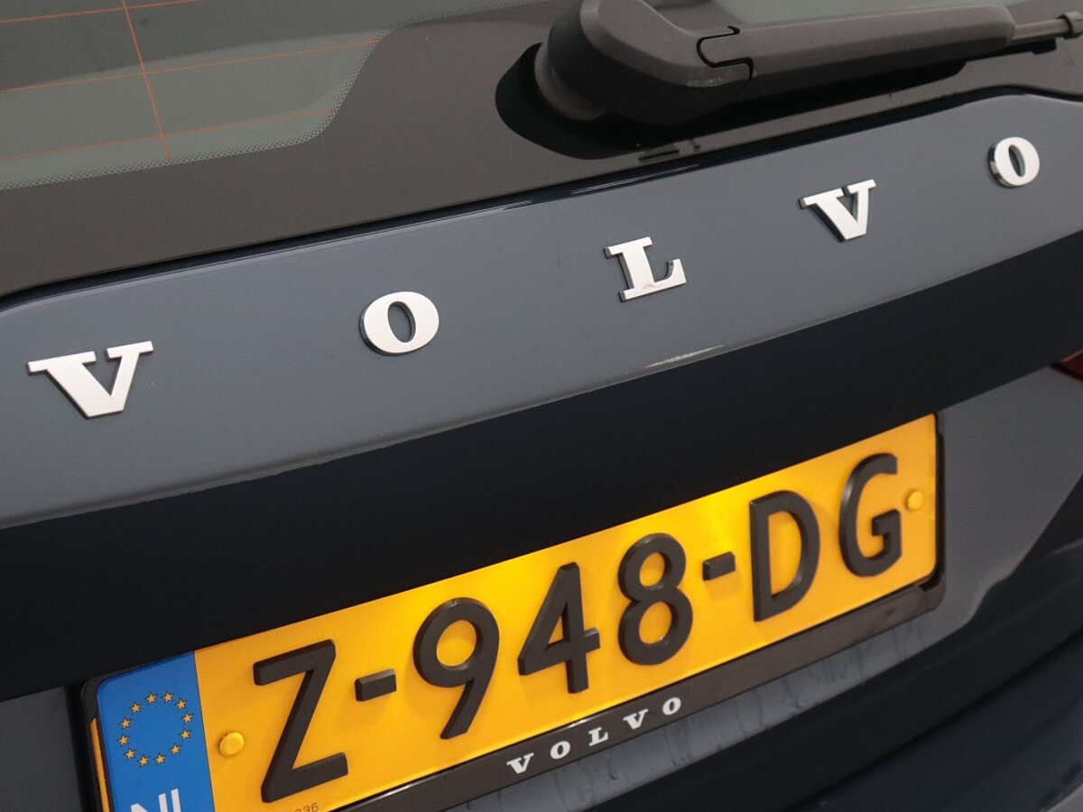 43879605 volvo v60 2 0 b3 essential driver assist climate 18 trekhaak 717012