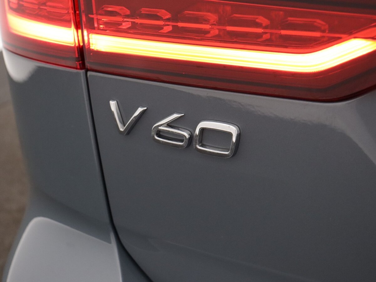 44878645 volvo v60 2 0 b3 essential edition 18 velgen adaptive cruise bliss c4503d
