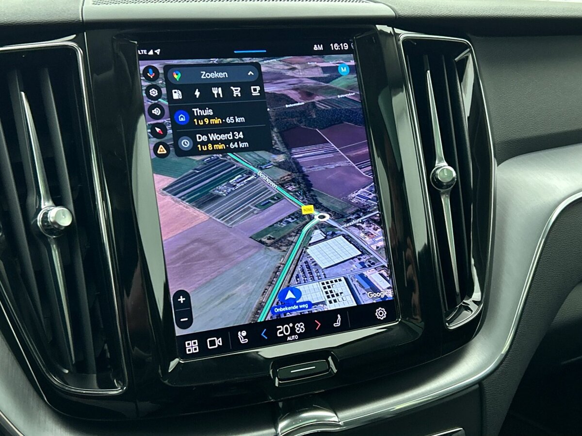 48575818 volvo xc60 2 0 t6 plug in hybrid awd inscription expression 92