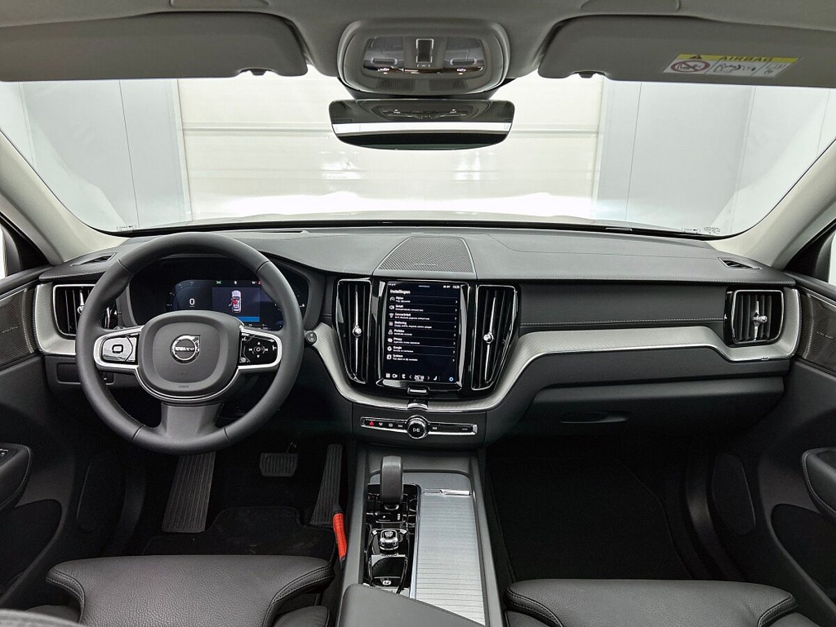 49302489 volvo xc60 2 0 t6 awd ultra dark 66