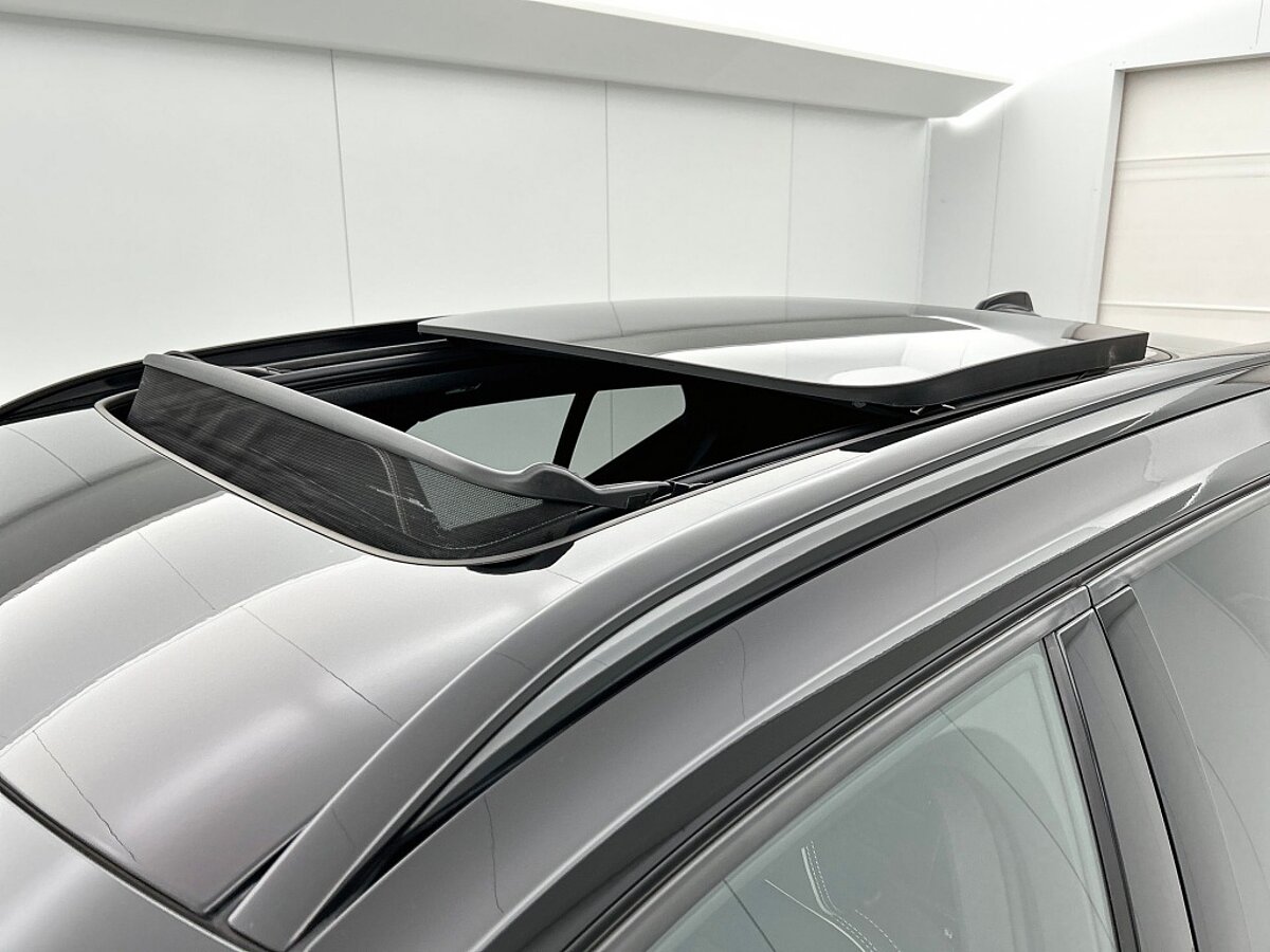 49446815 volvo xc40 1 5 t5 r design panorama dak trekhaak climate pack camer 61