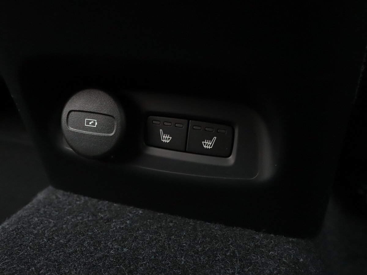 35835361 volvo xc40 recharge pro panorama dak harman kardon memory stoelen 038e9a